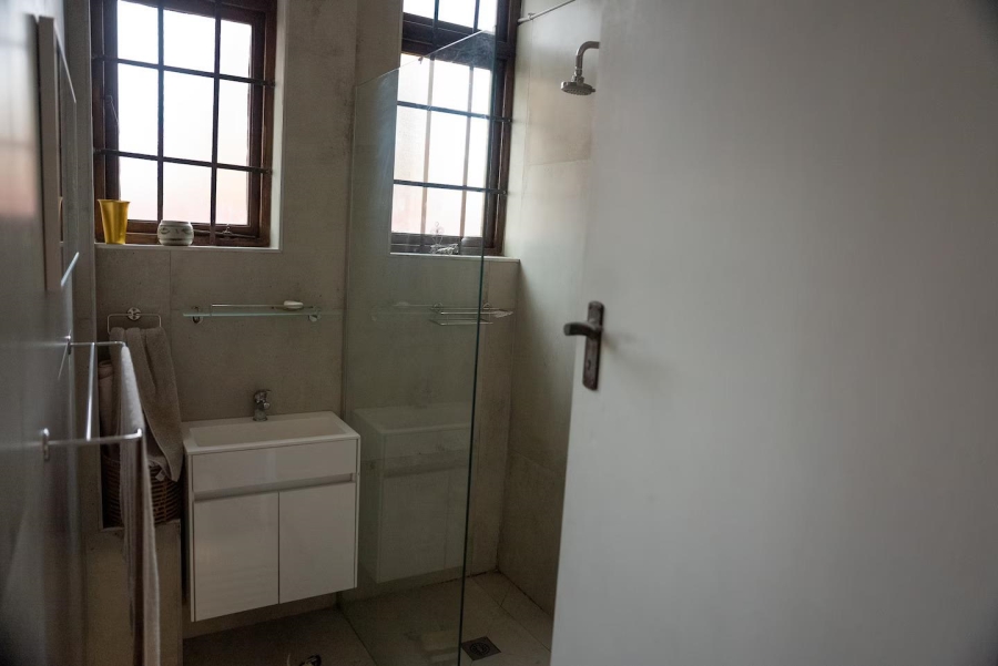 To Let 2 Bedroom Property for Rent in Muizenberg Western Cape